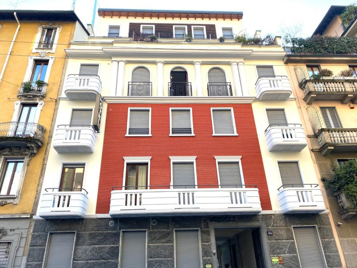 Carlo Goldoni Hotel Милан Экстерьер фото