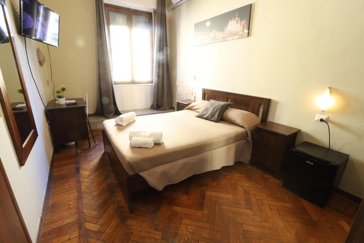 Carlo Goldoni Hotel Милан Экстерьер фото