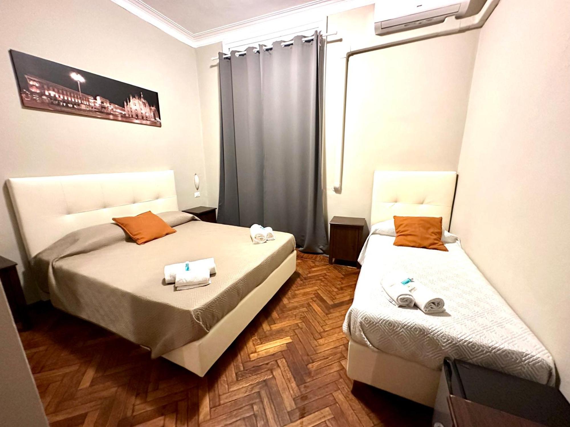 Carlo Goldoni Hotel Милан Экстерьер фото
