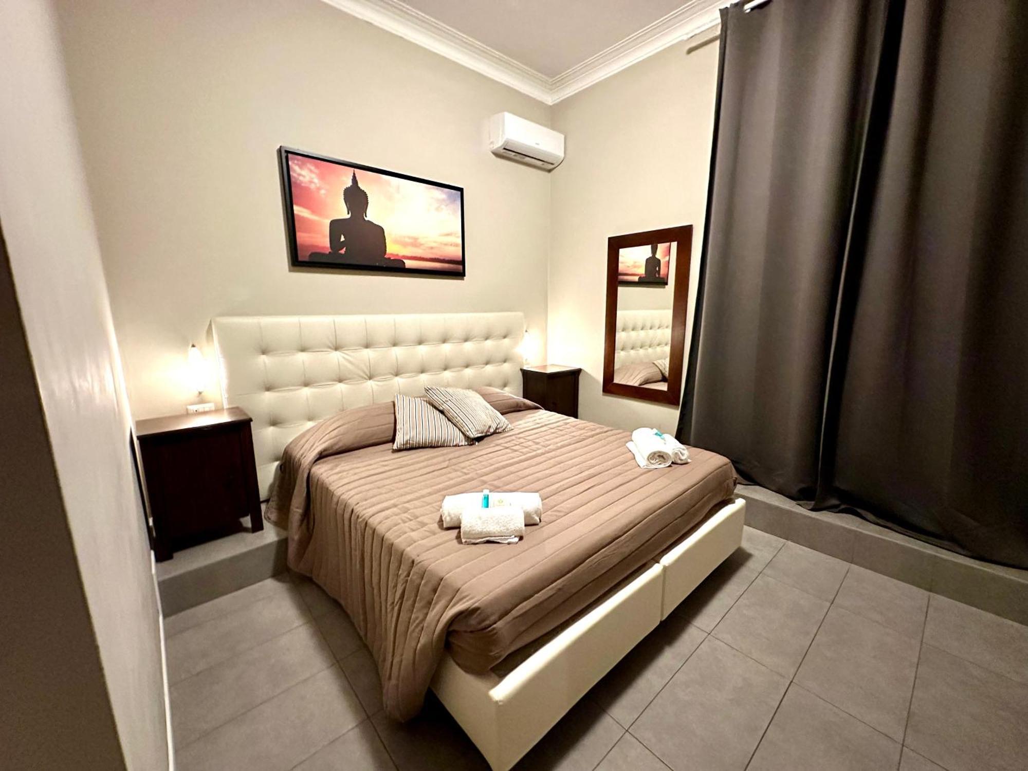 Carlo Goldoni Hotel Милан Экстерьер фото