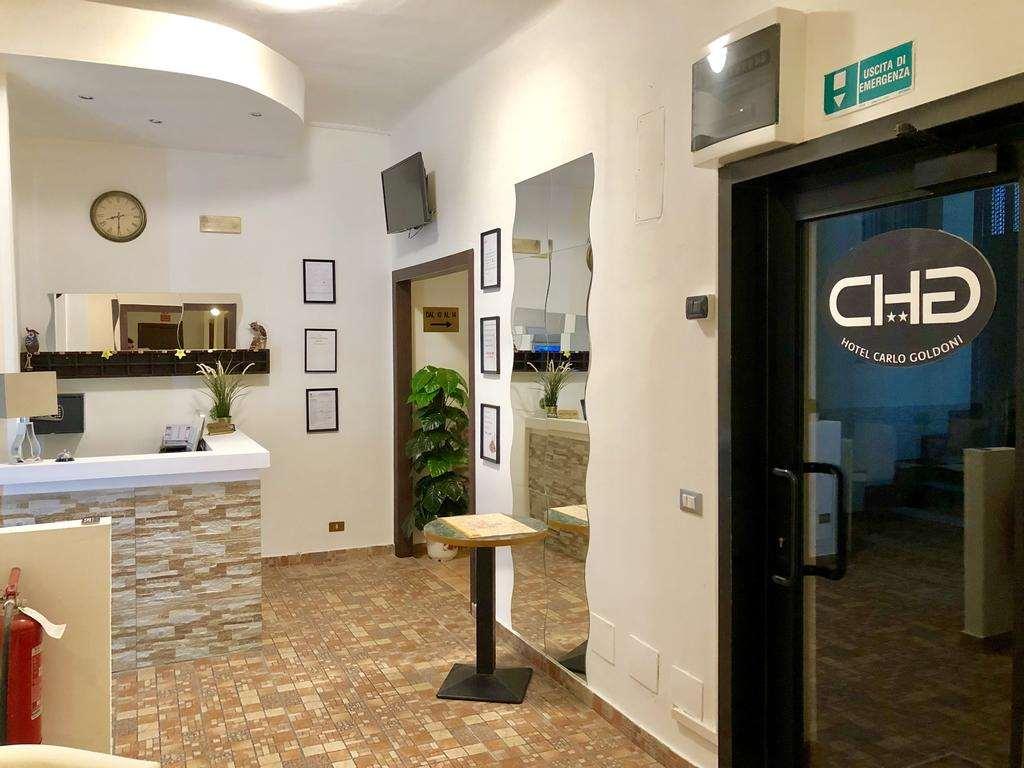 Carlo Goldoni Hotel Милан Интерьер фото